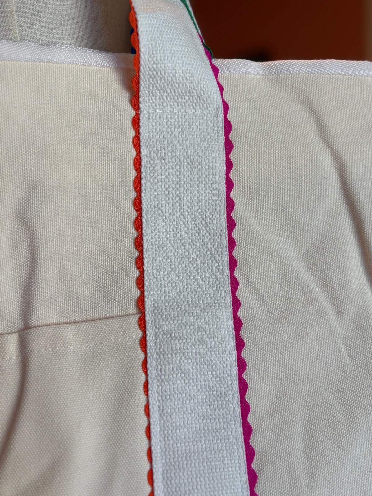 Wholesale RTS – Rainbow Ricrac tote
