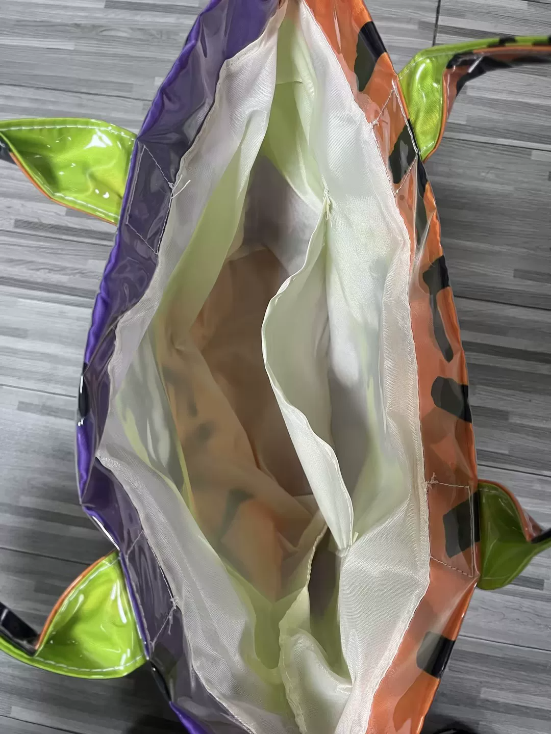 WHOLESALE PRE-ORDER – PVC Clear Pattern Tote Bags